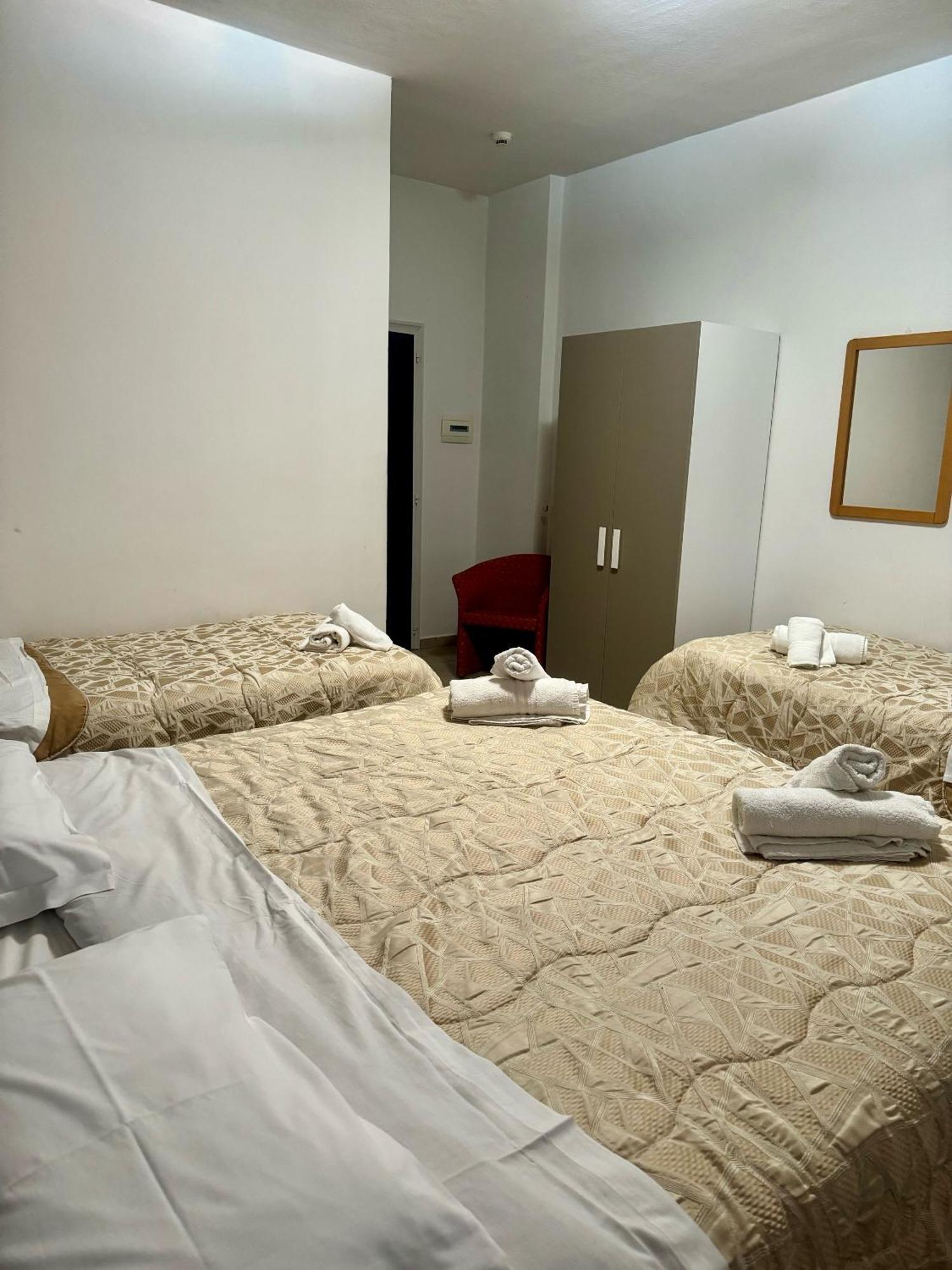 Hotel Il Santuario - Pompeï Buitenkant foto